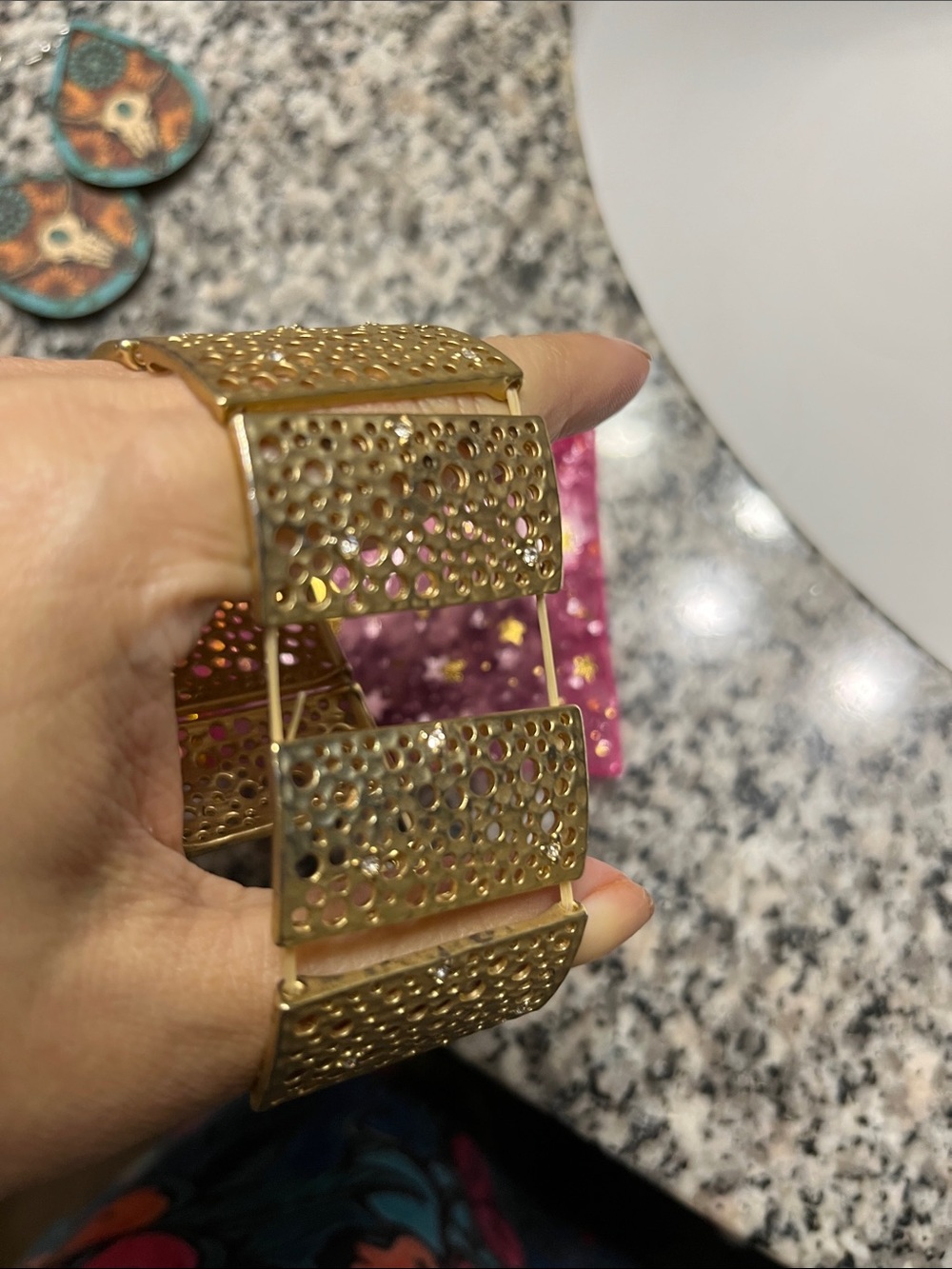 Never worn vi the style elastic cuff bracelet - Picture 2 of 4